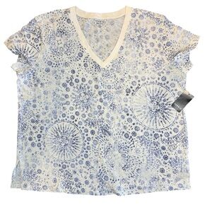 Torrid Heritage Slub V-Neck Tee 00 NWT Mandala Print Relaxed Top